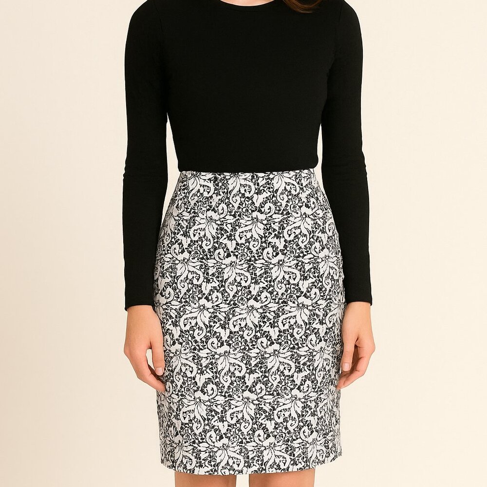 NWOT! Nine West Floral Black and White Pencil Skirt Size 2